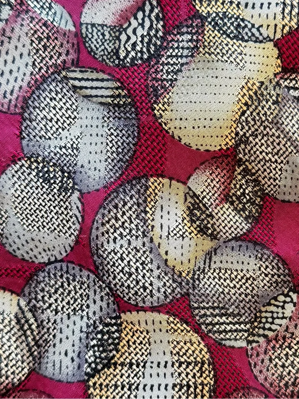Robert Talbott Men's Tie in Magenta with Silver and Gray Circles